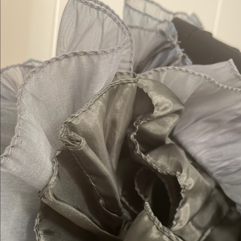 Ruffled Gray Scarf - image 7